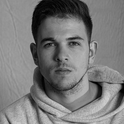 Առնոլդ Ղազարյան